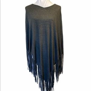 Mossimo thin knit poncho with fringe. Size L/XL